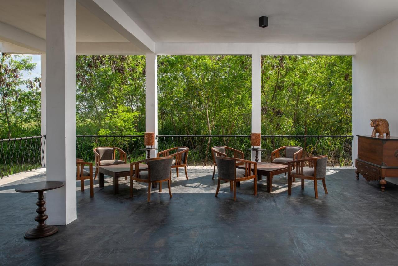 Ceylon Breeze Sigiriya Hotel Exterior photo
